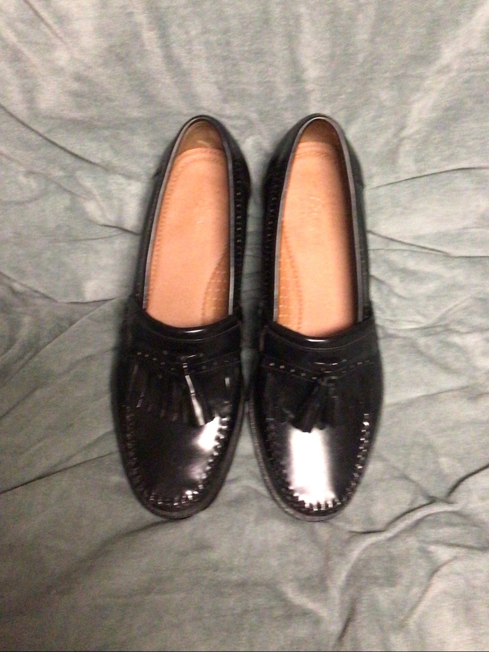 GH Bass Loafers with Tassels.  Good pre own condition. Ink on sole. Sz. 10D.